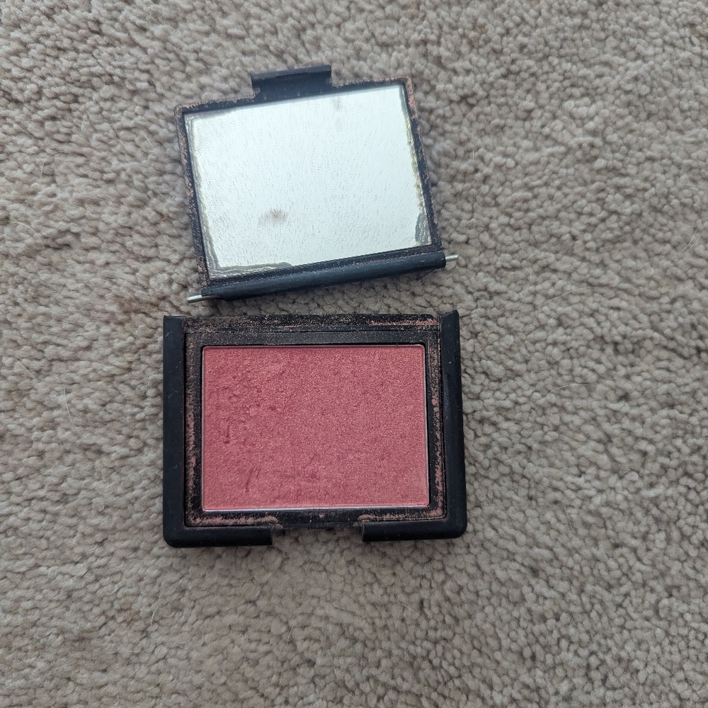 Makeup Stuff - Picture 2 of 12